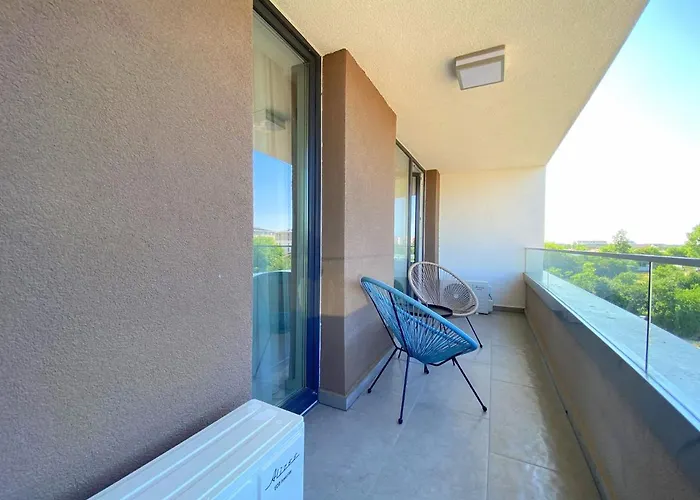 North Star Apartment 15